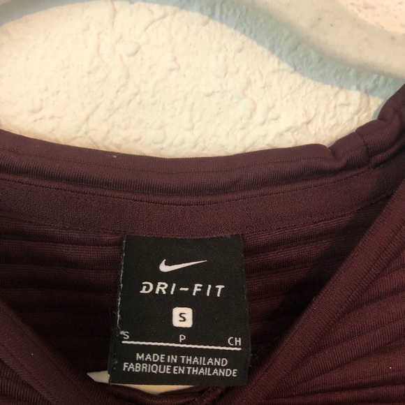 Nike Boxy Maroon Ribbed Athletic Crew Neck Small - Picture 6 of 7